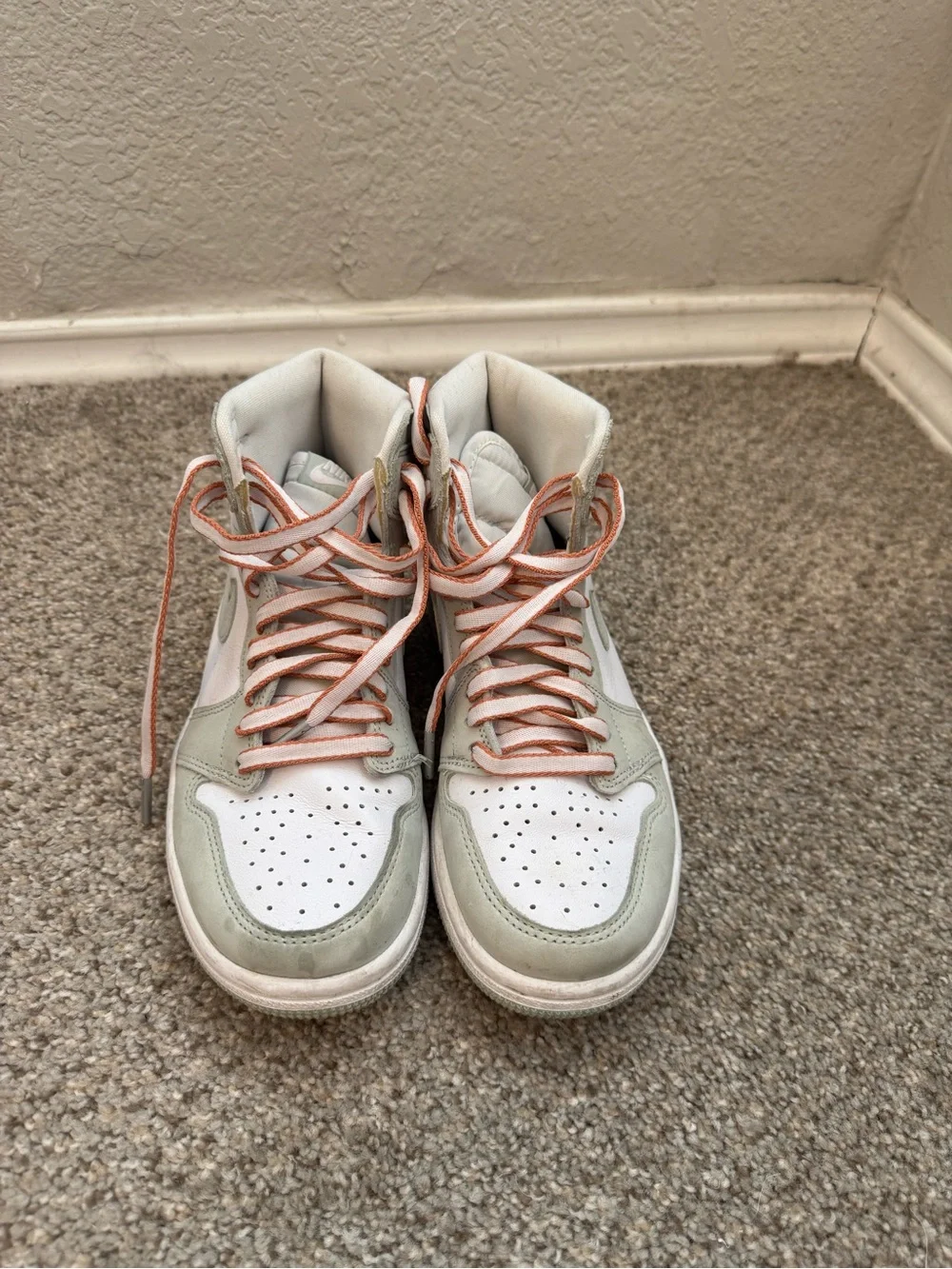 2021 Wmns Air Jordan 1 Retro High OG 'Seafoam’ size 6